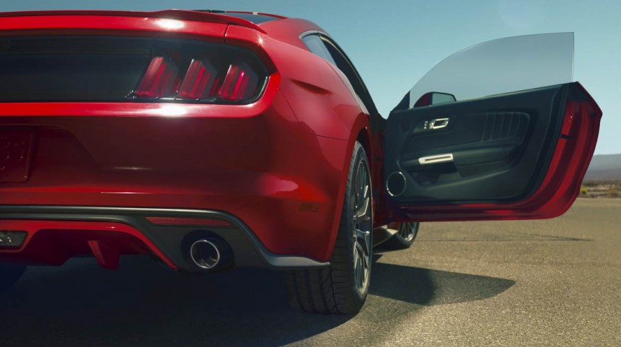 New-UK-Ford-Mustang-open-door