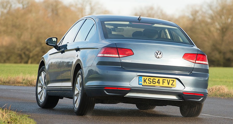The-All-New-Volkswagen-Passat-review-by-Tom-Scanlan-for-Drive