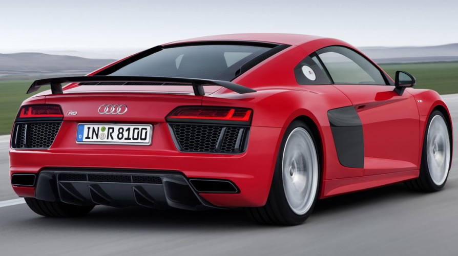 The-New-Audi-A8-V10-at-Geneva