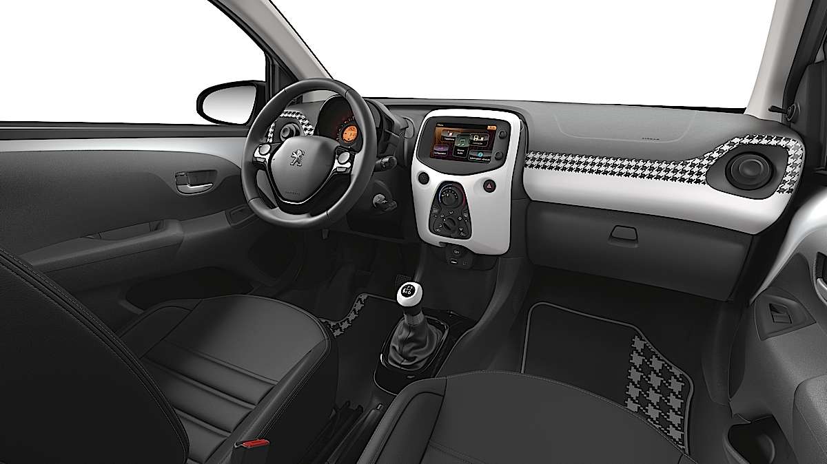 dressy interior of the All new Peugeot 108