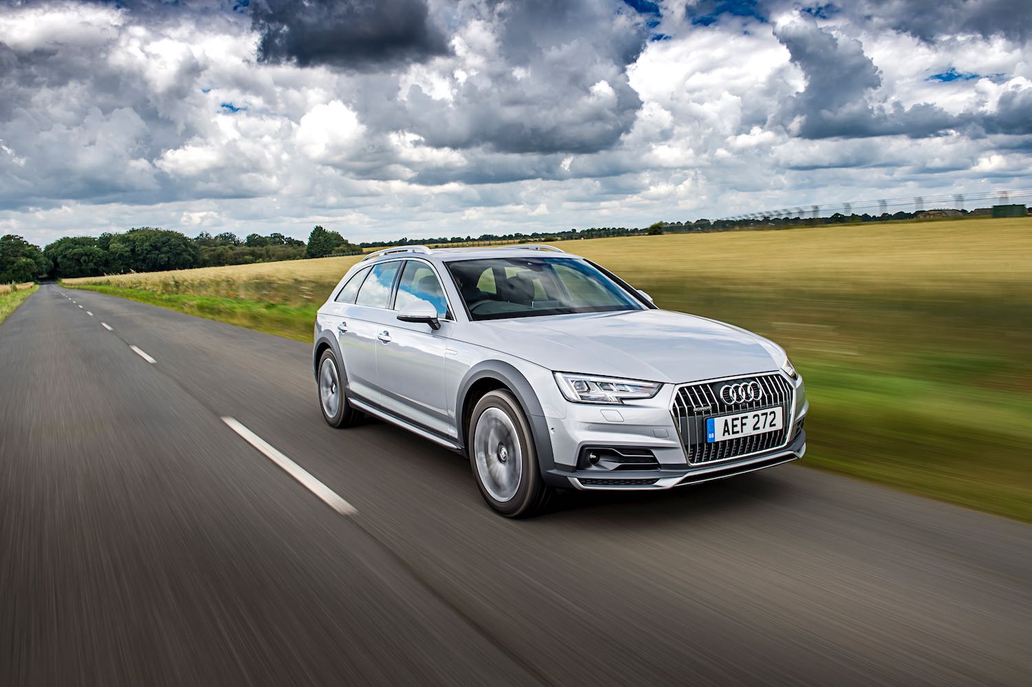 Neil Lyndon reviews the Audi Allroad for drive-5