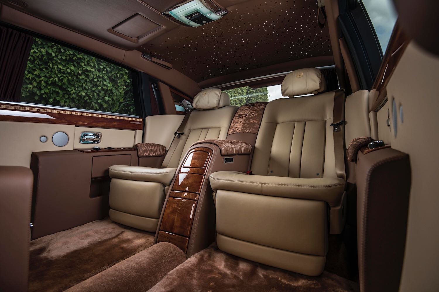 Examples of Rolls-Royce Bespoke Cars on Drive.co.uk-11