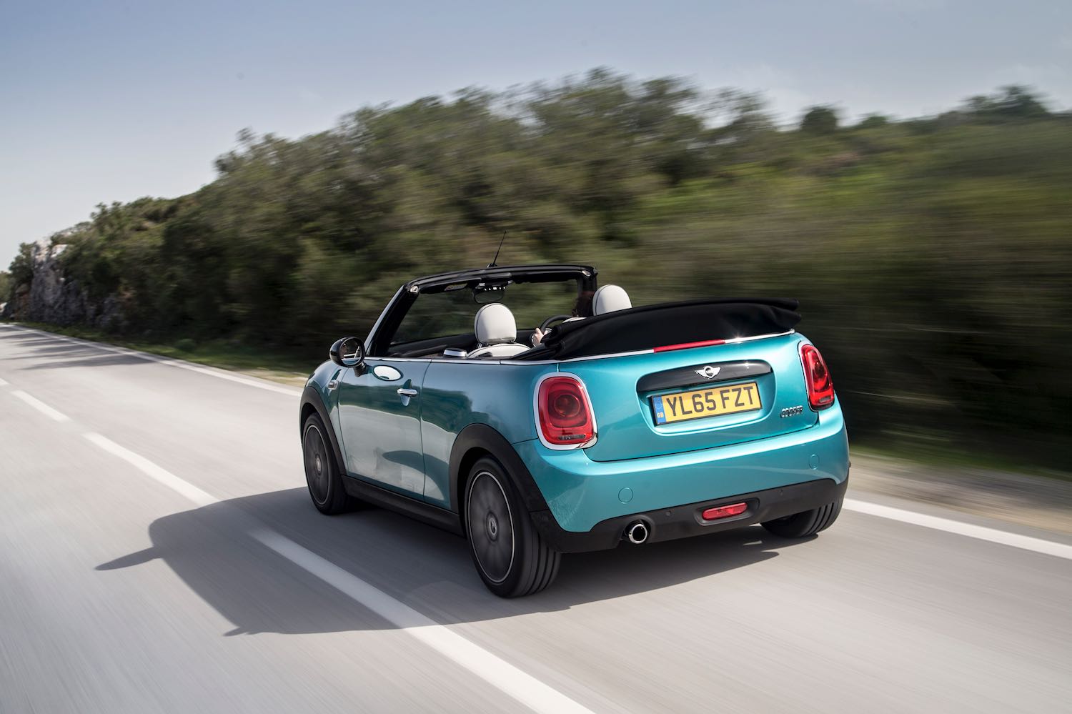 Neil Lyndon reviews the Best selling open top MINI Cooper Convertible for Drive 5