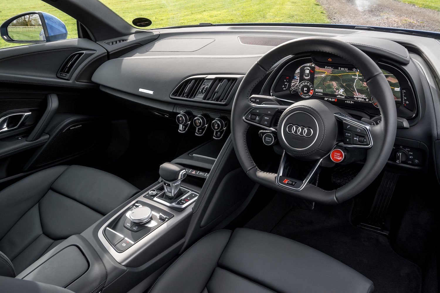 Jonathan Humphrey drives the sensational Audi R8 Spyder for Drive 13