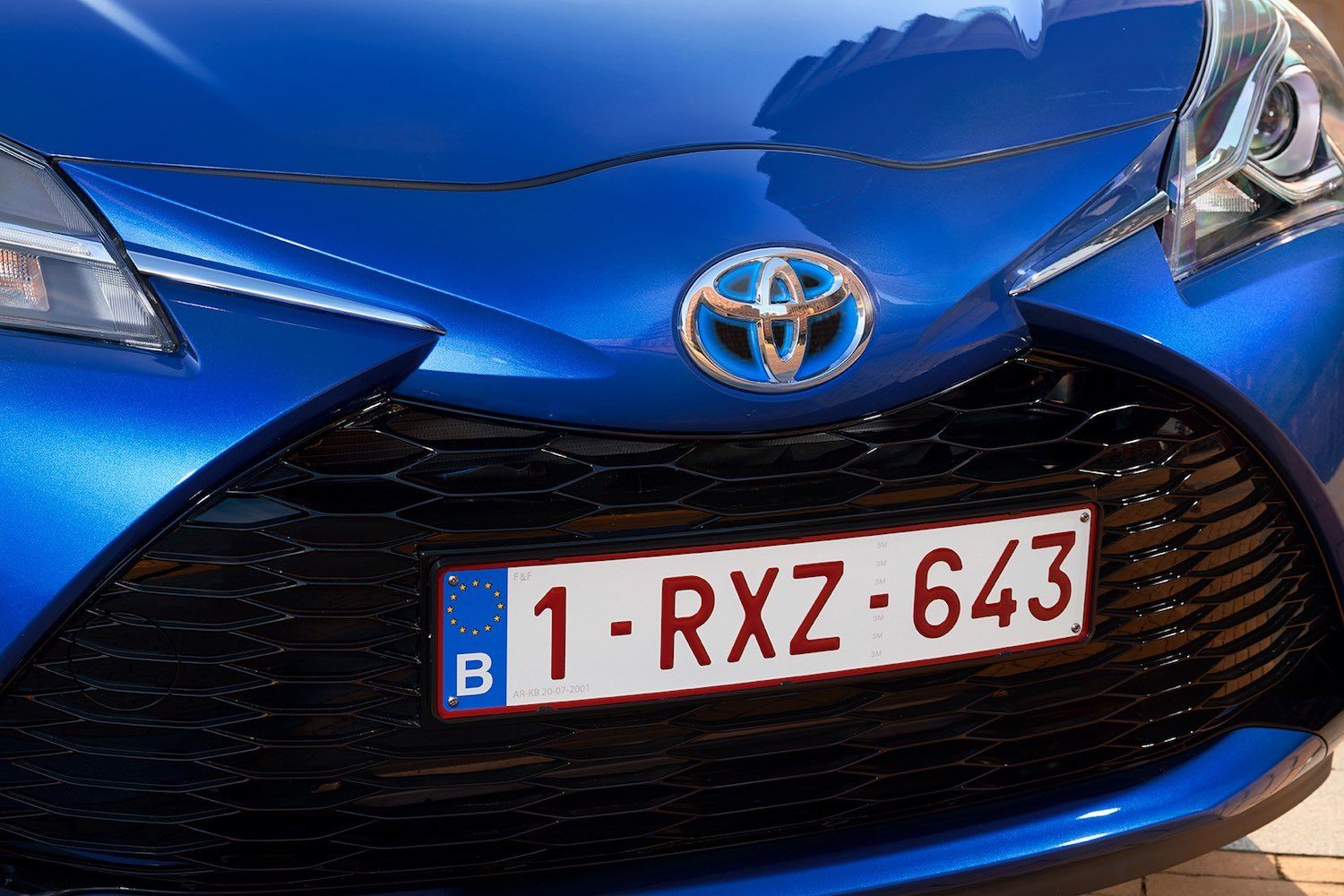 Tim Barnes-Clay drives the New Toyota Yaris car review by Drive 2
