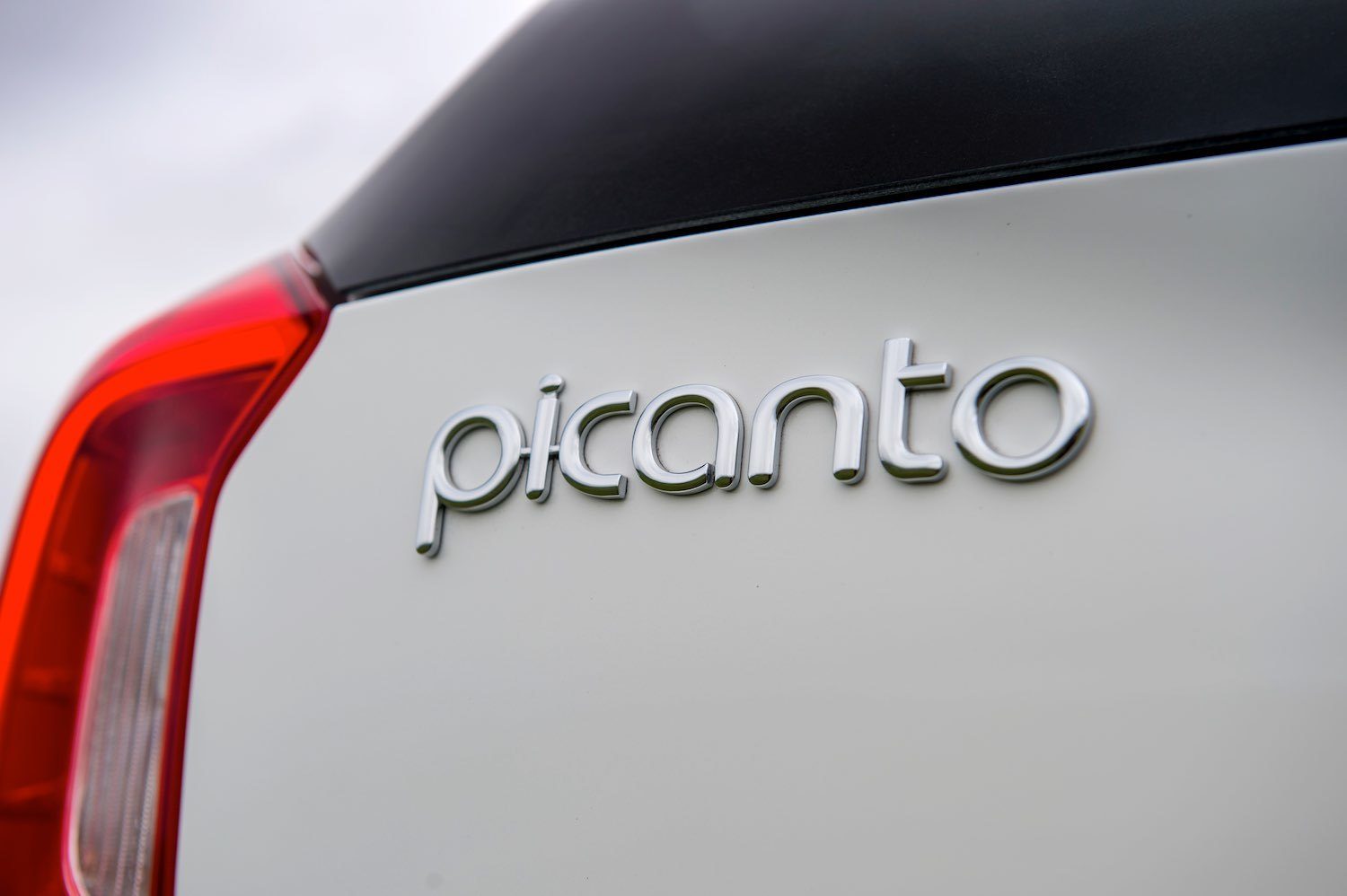 Drive reviews the all new kia picanto 12