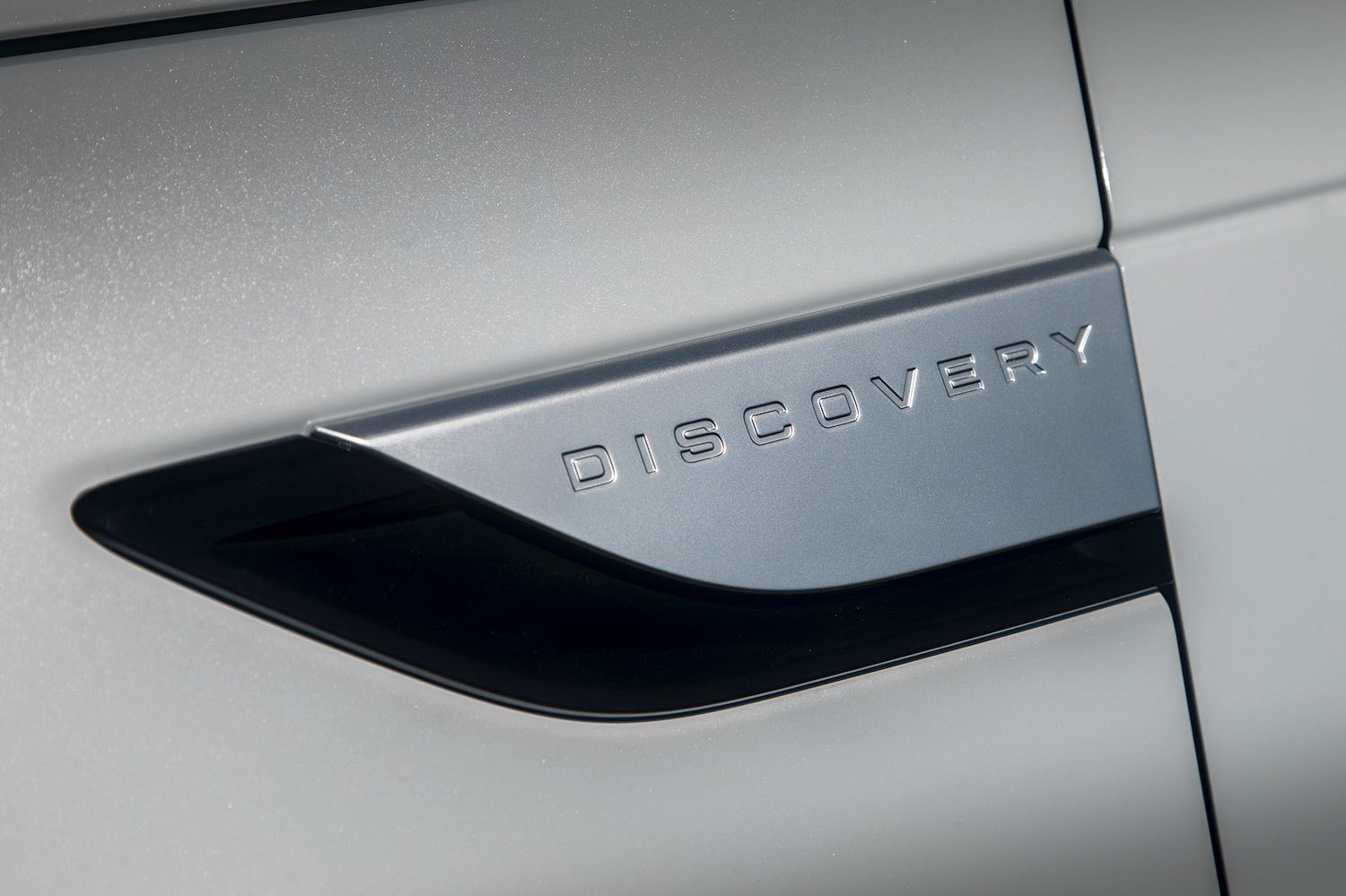 Neil Lyndon reviews the All New Land Rover Discovery in Scotland 14