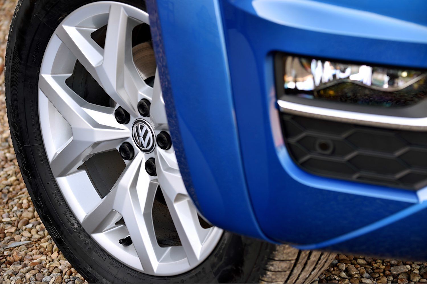 Neil Lyndon reviews the latest Volkswagen Amarok 12