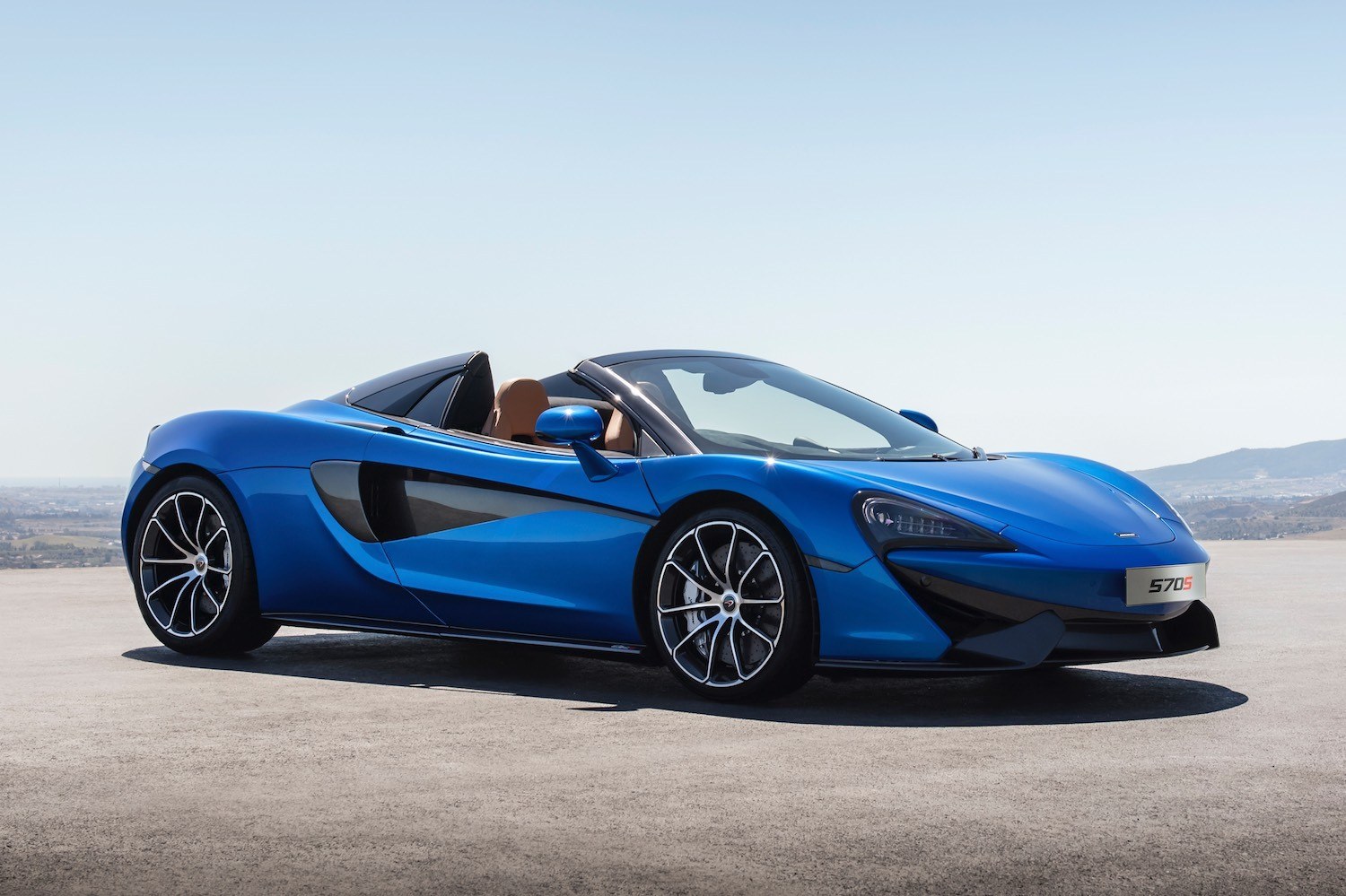 Neil Lyndon reviews the latest New McLaren 720S Spider for Drive 1