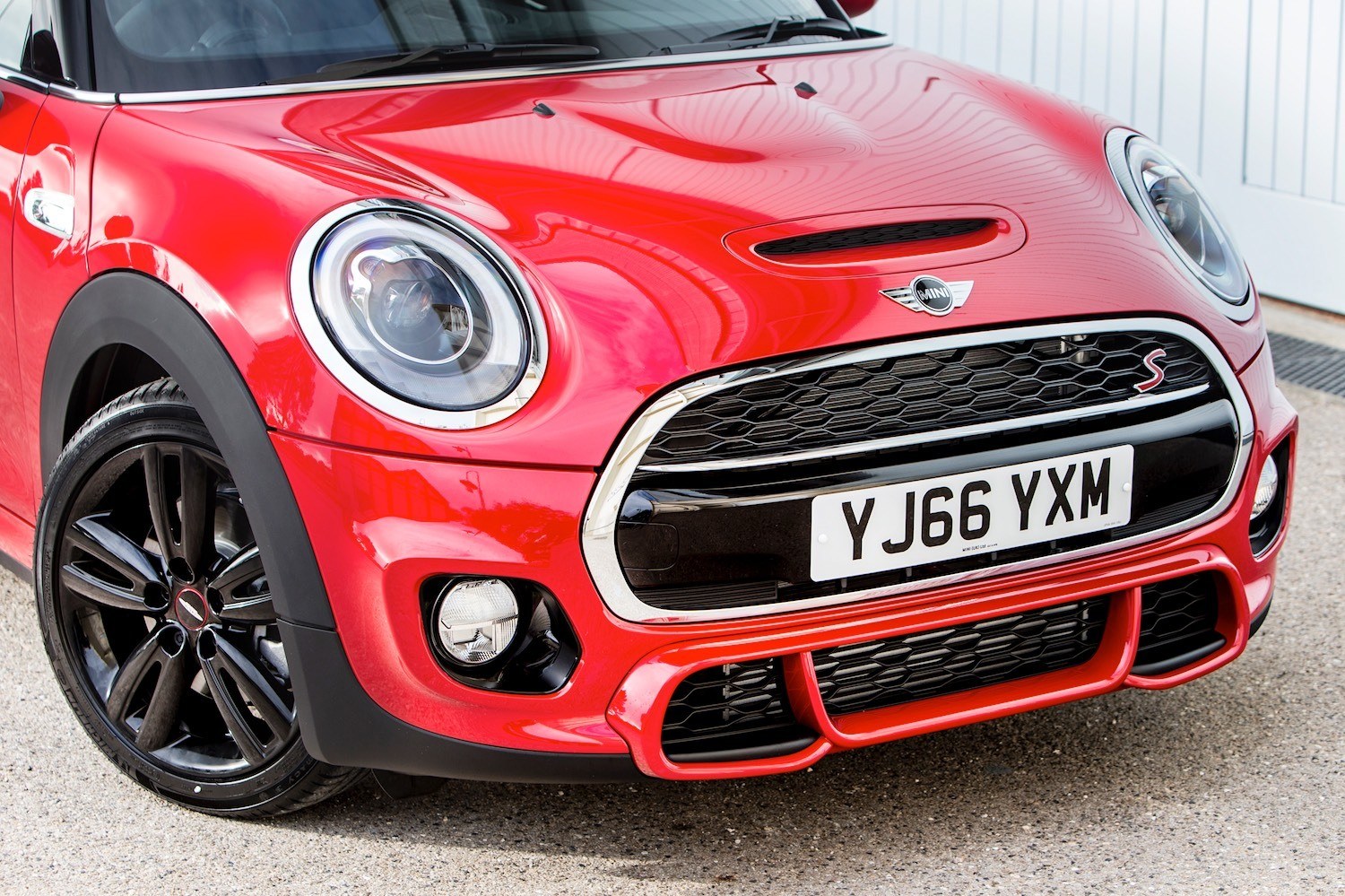 Tom Scanlan reviews the Mini Cooper S Works 210 for Drive 22
