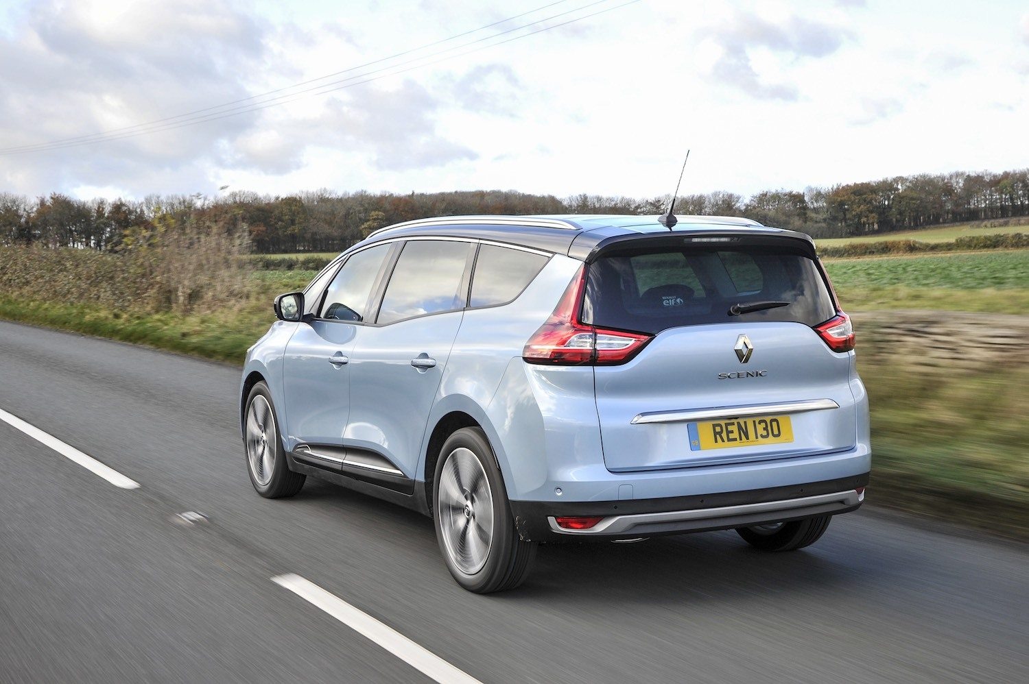 Neil Lyndon reviews the lates Renault Scenic for Drive 6