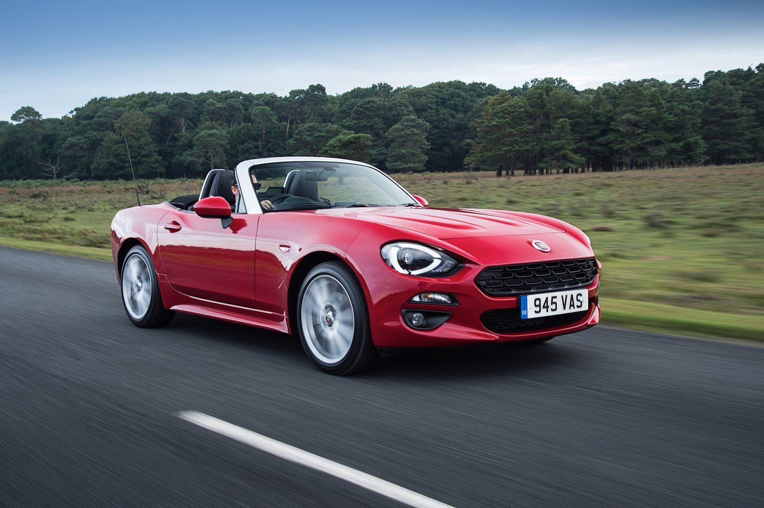 Tom Scanlan reviews the Fiat 124 Spider for Drive 2