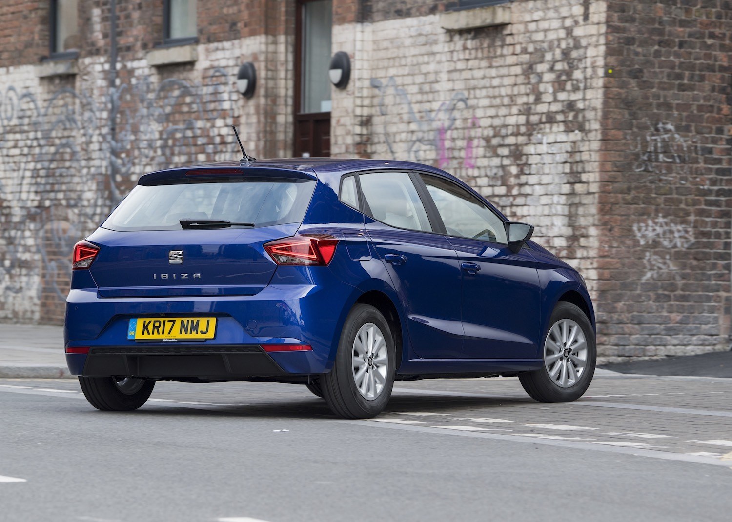 Tom Scanlan reviews the New SEAT Ibiza SE for Drive 6
