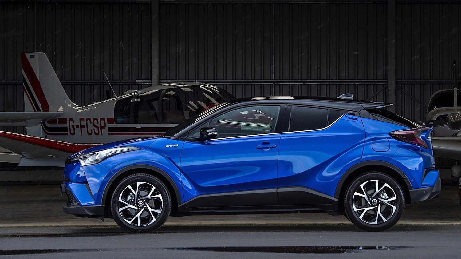 Drive.co.uk On the road in the Toyota CHR Hybrid SUV