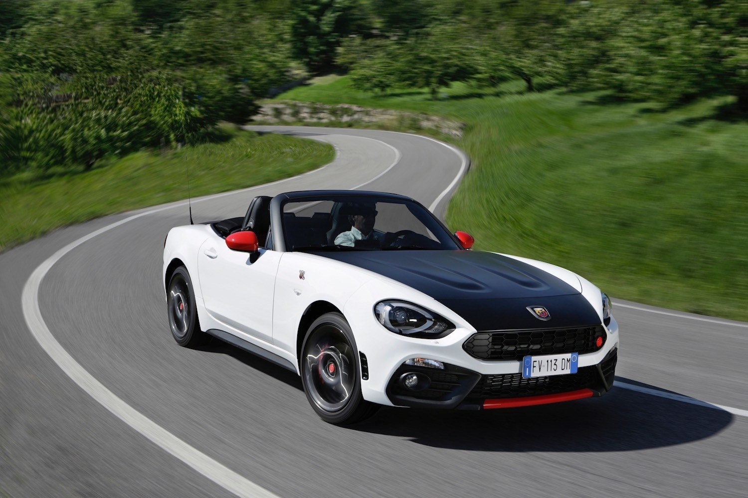 Jonathan Humphrey reviews the Abarth 124 Spider for Drive 12