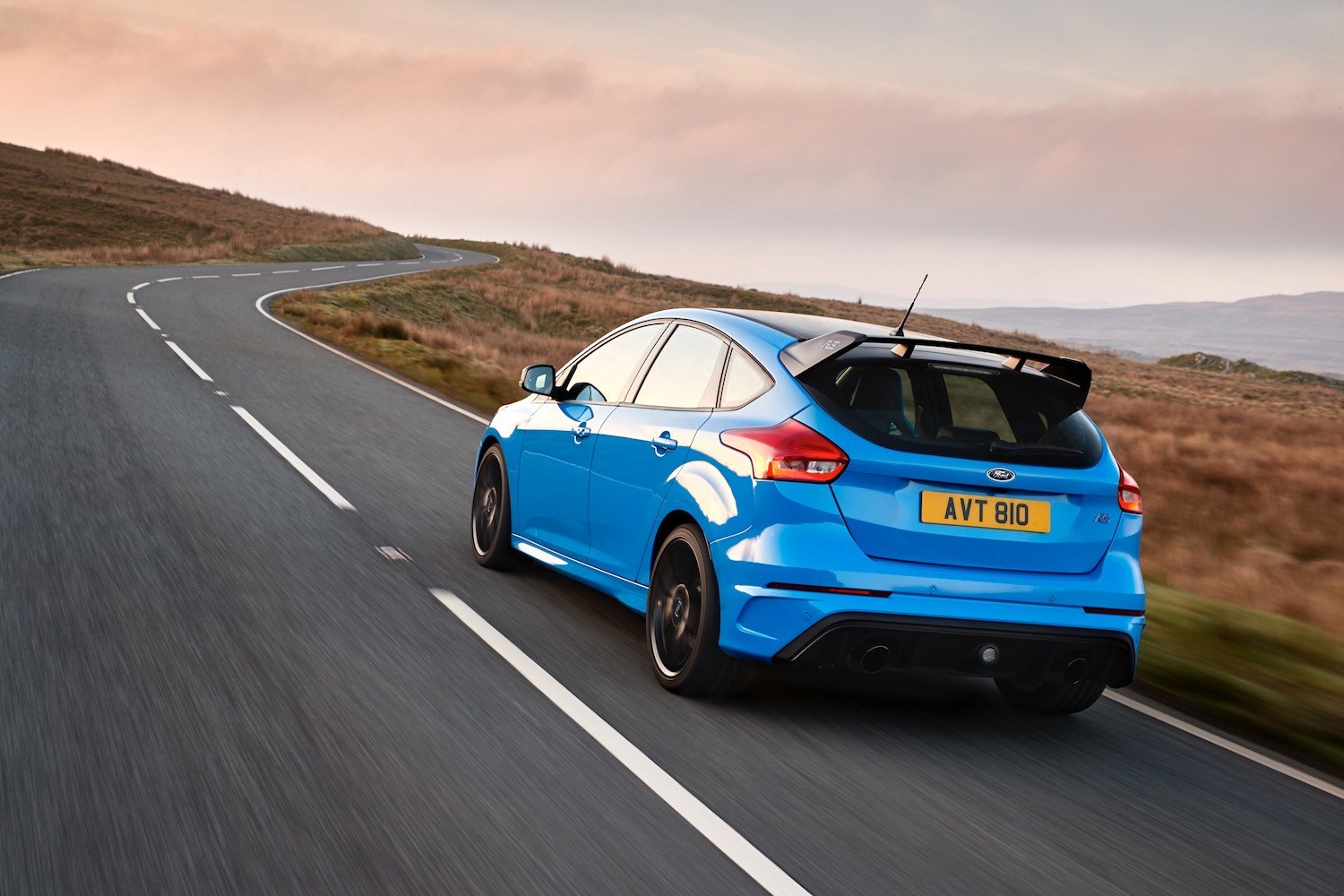 Neil Lyndon reviews the 2017 Ford Focus RS Mountune for Drive 9