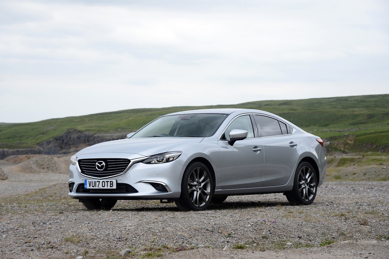 Tom Scanlan reviews the 2017 Mazda 6 Saloon for Drive 6