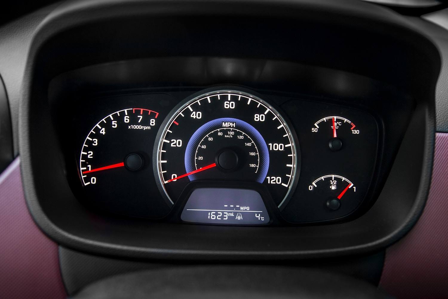Neil Lyndon reviews Hyundai i10 Premium SE for Drive 17