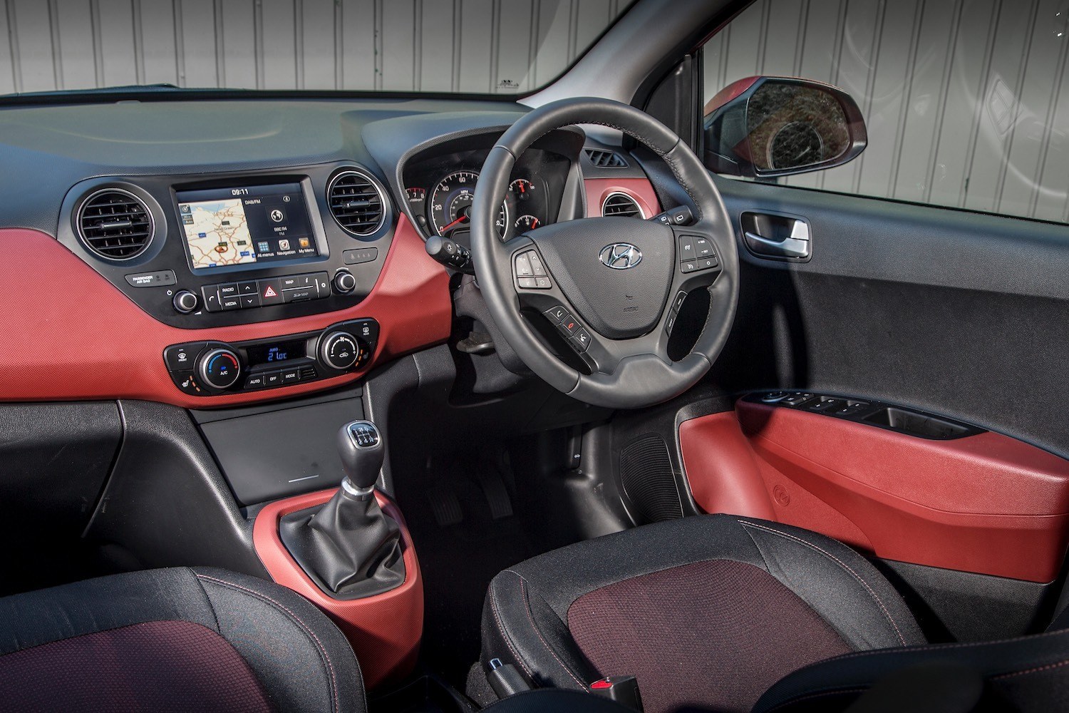 Neil Lyndon reviews Hyundai i10 Premium SE for Drive 2