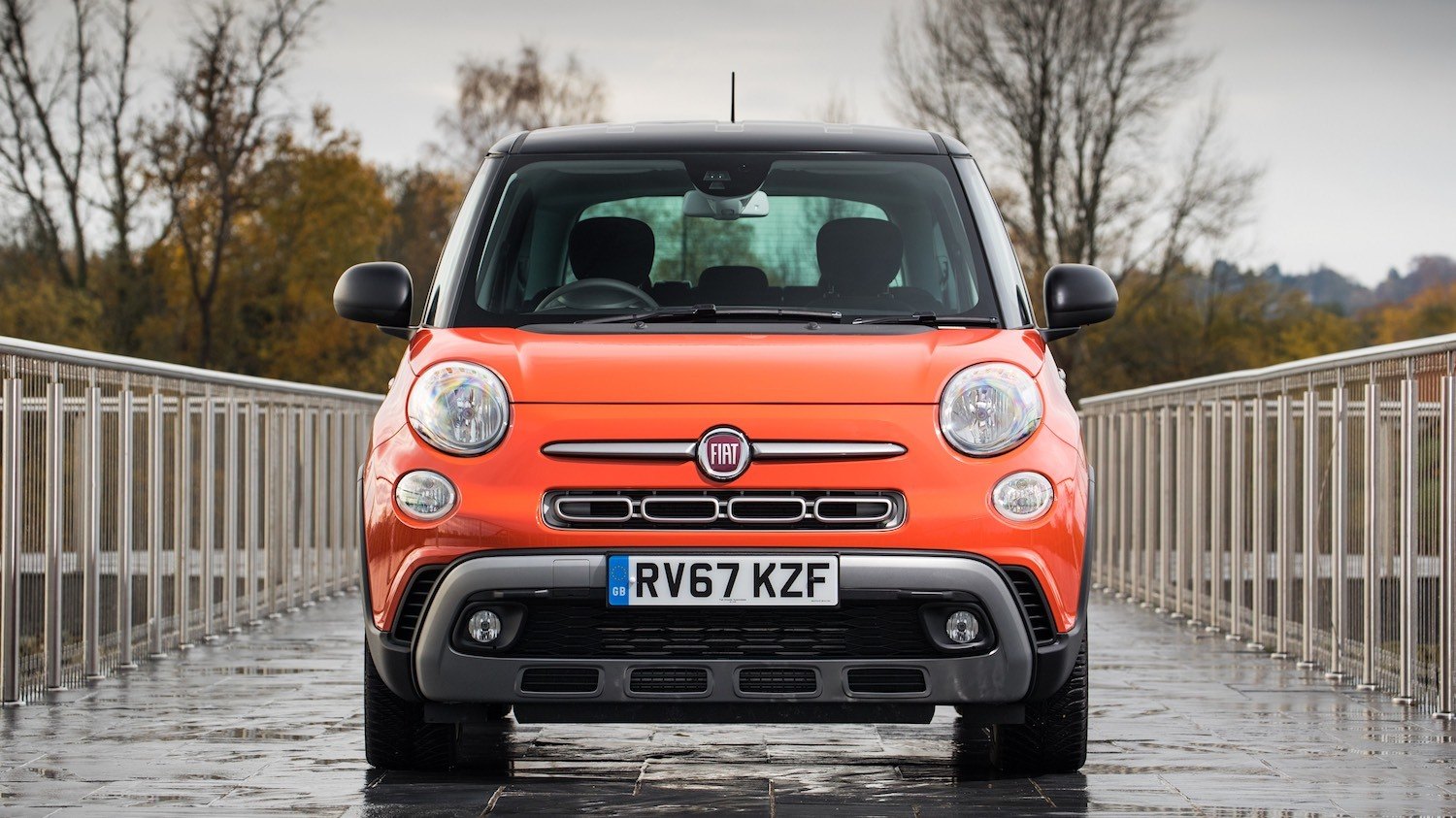 The Fiat 500L reviewed by Tom Scanlan for Drive 1