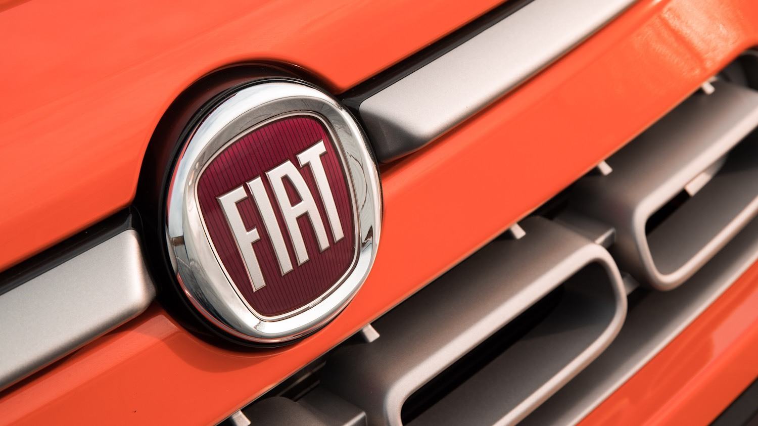 The Fiat 500L reviewed by Tom Scanlan for Drive 12