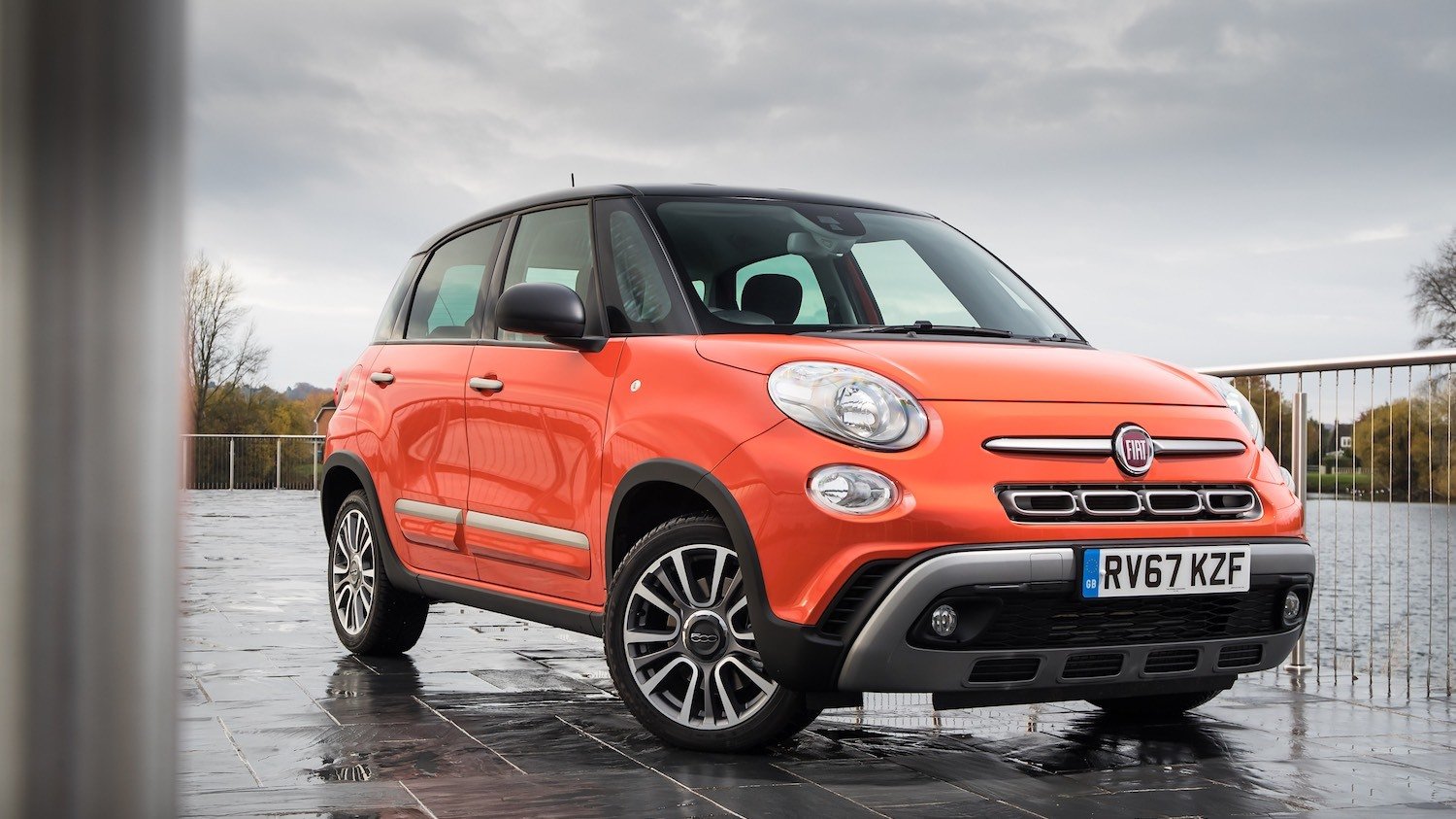 The Fiat 500L reviewed by Tom Scanlan for Drive 2