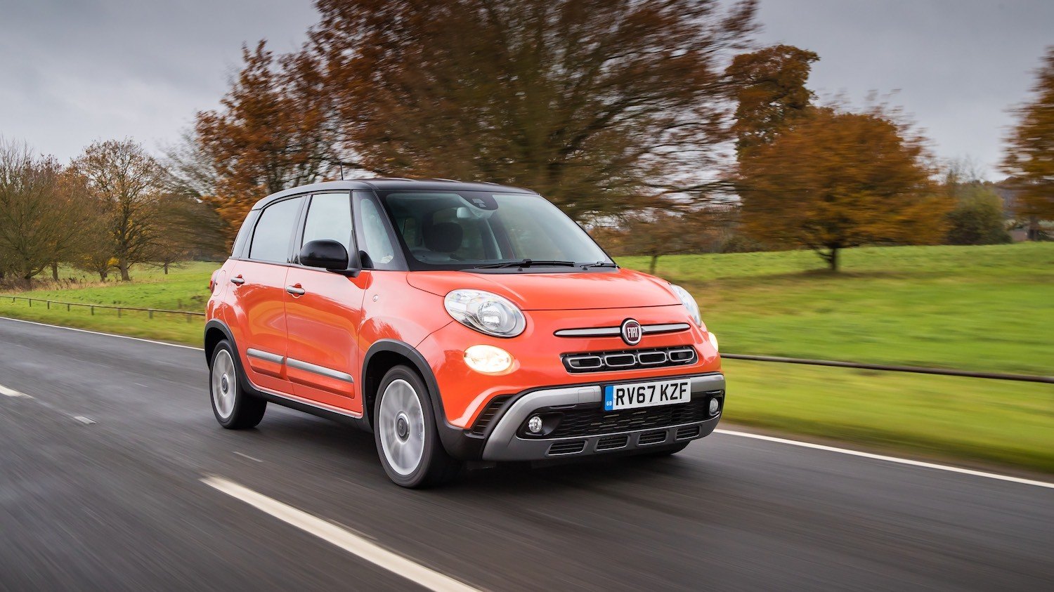 The Fiat 500L reviewed by Tom Scanlan for Drive 29