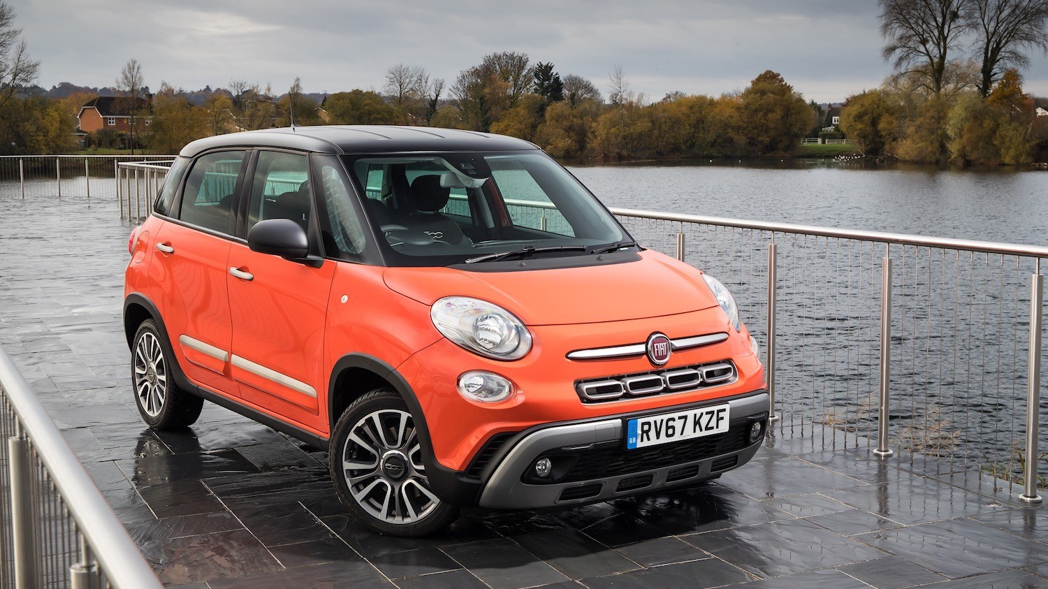 The Fiat 500L reviewed by Tom Scanlan for Drive 3