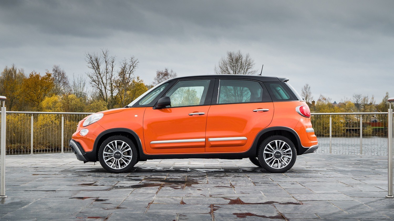 The Fiat 500L reviewed by Tom Scanlan for Drive 4