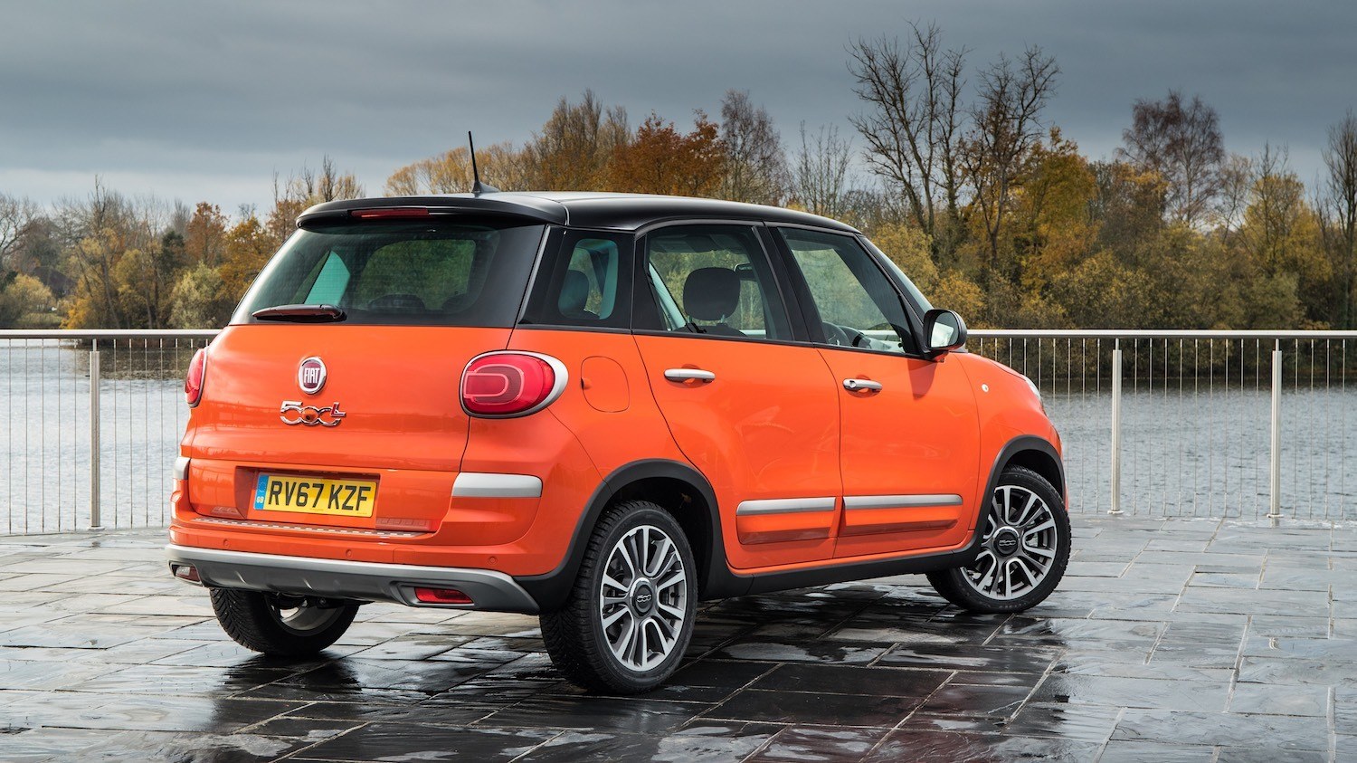 The Fiat 500L reviewed by Tom Scanlan for Drive 5
