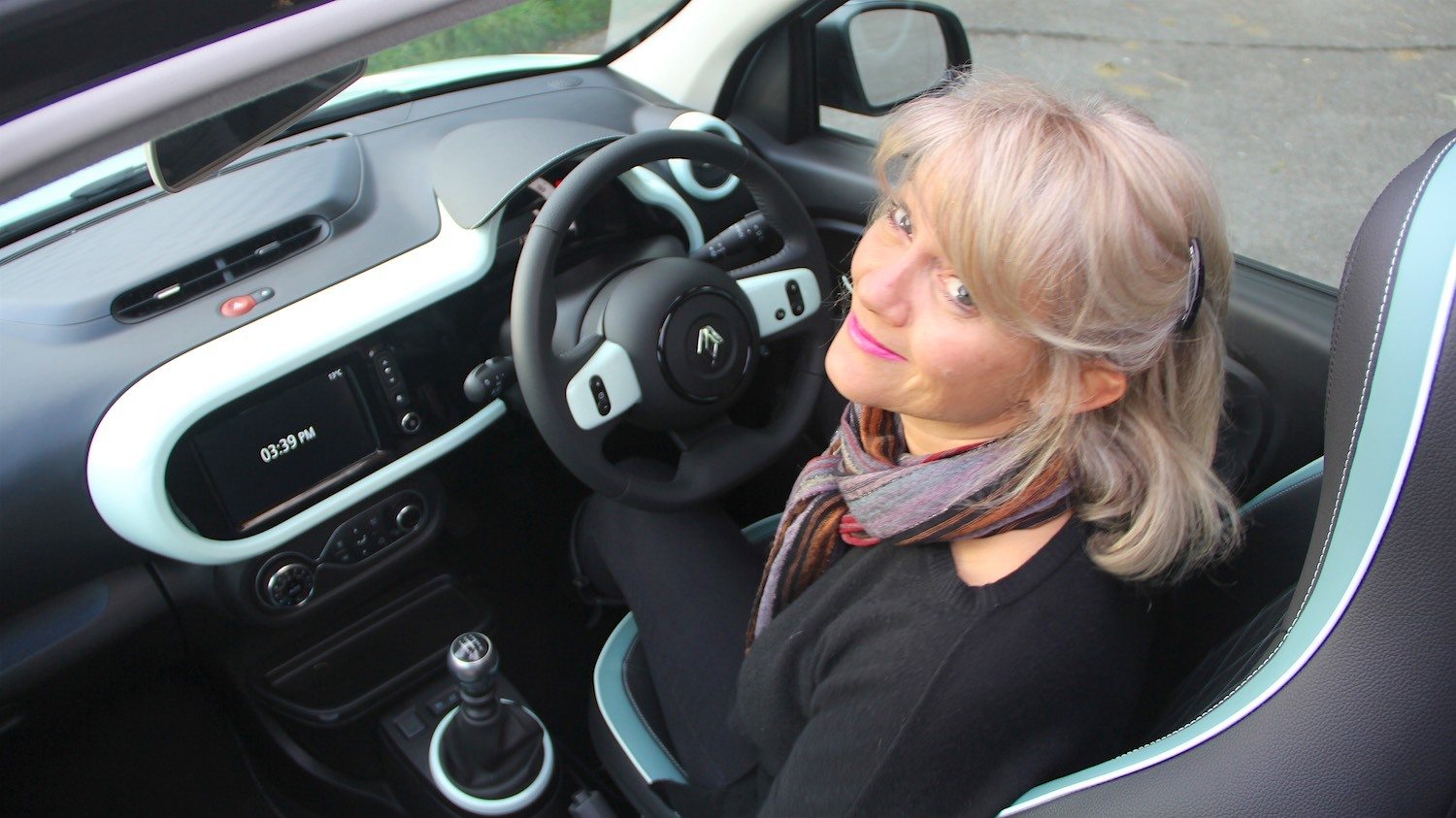 Lisa Richardson-Humphrey enjoys the Renault Twingo Iconic parisienne 4