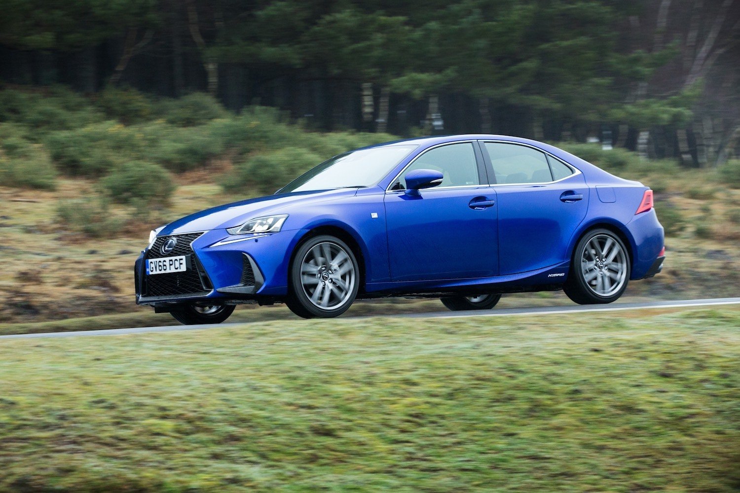 Neil Lyndon reviews the Lexus IS300h for Drive 6