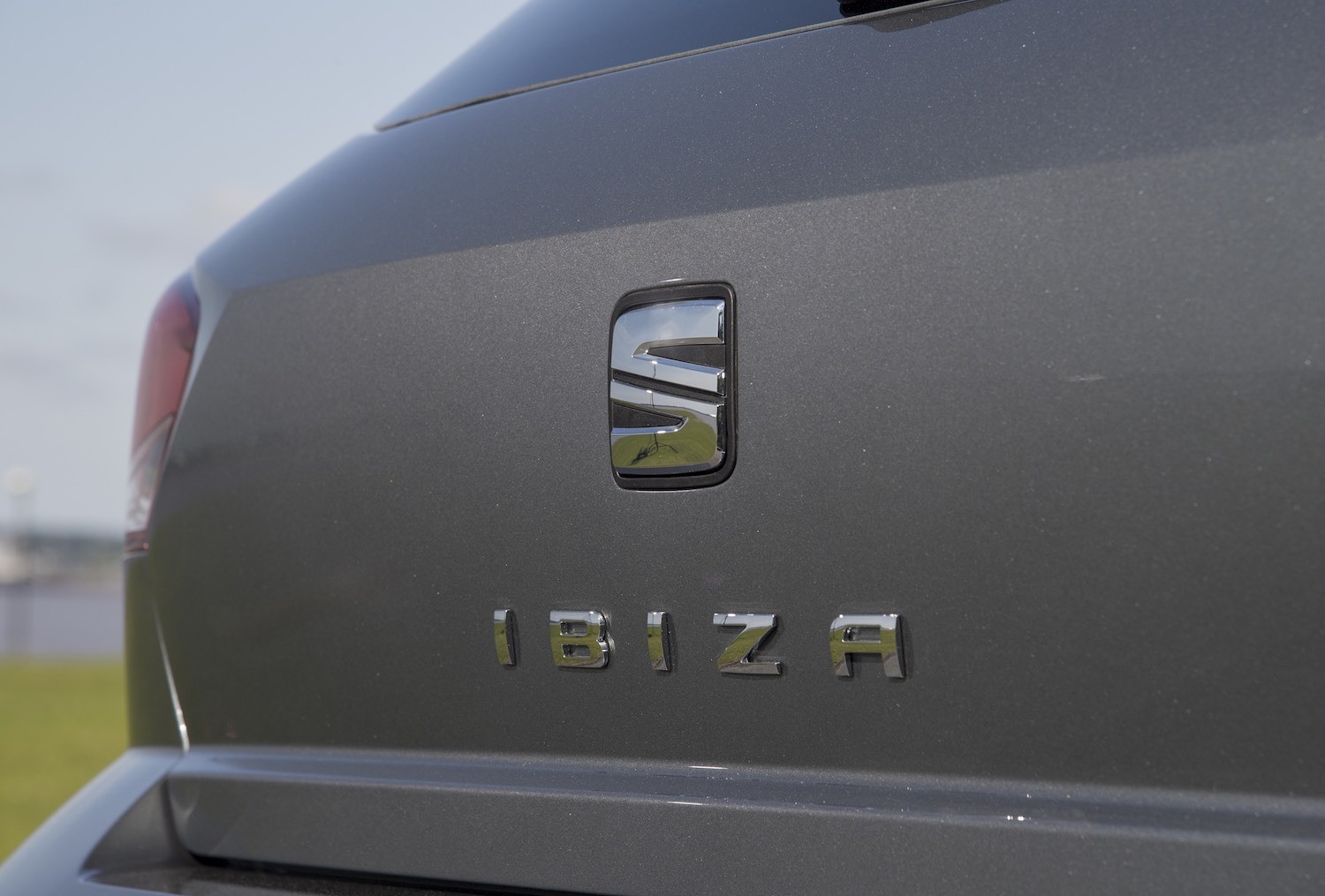 Neil Lyndon reviews the all new SEAT Ibiza SE for drive 12