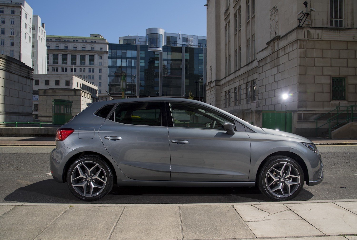 Neil Lyndon reviews the all new SEAT Ibiza SE for drive 8