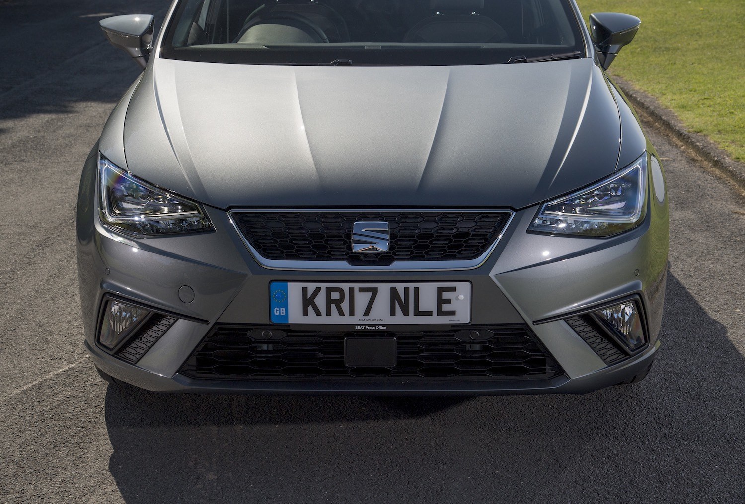 Neil Lyndon reviews the all new SEAT Ibiza SE for drive 9