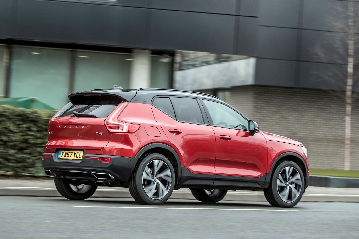 Neil Lyndon reviews the New XC40 from Volvo 36