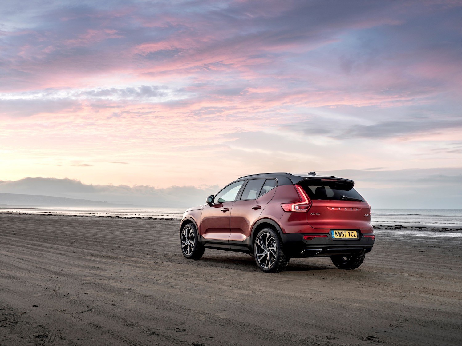 Neil Lyndon reviews the New XC40 from Volvo 38