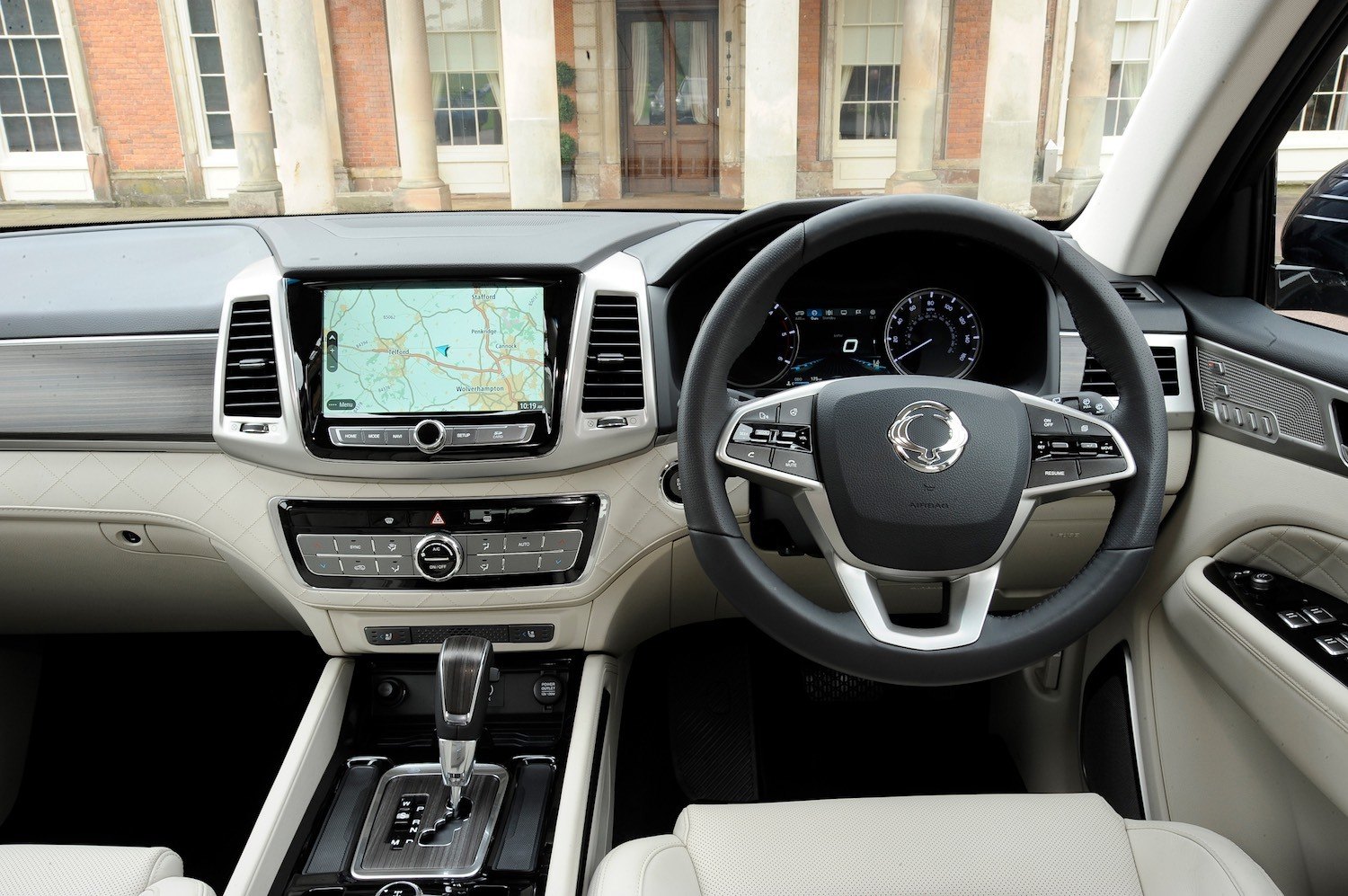 Tom Scanlan reviews the All-New SsangYong Rexton Ultimate 4×4 for Drive 17