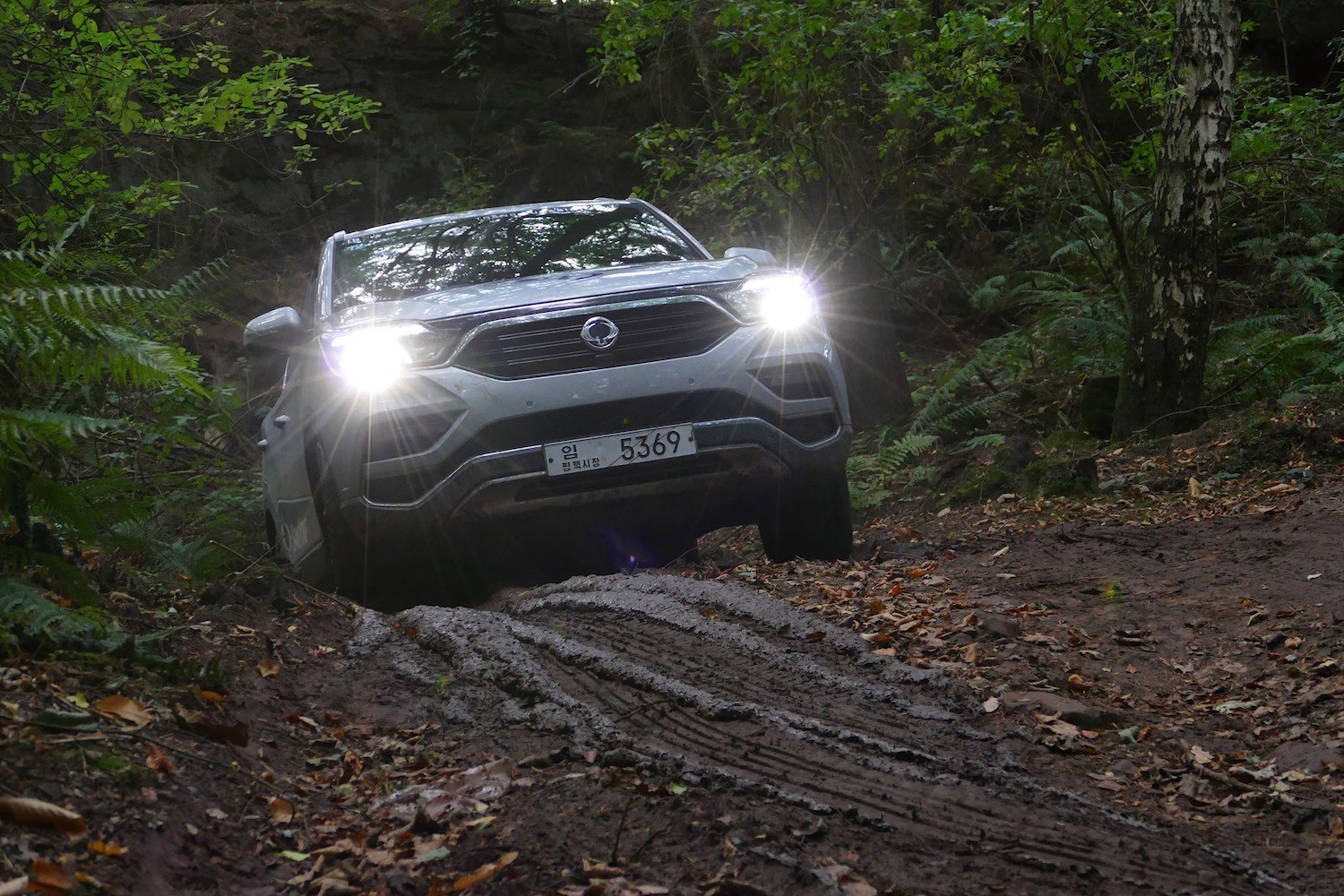 Tom Scanlan reviews the All-New SsangYong Rexton Ultimate 4×4 for Drive 22