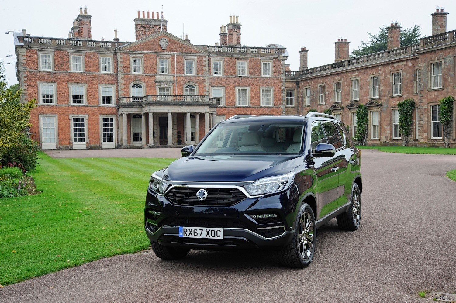 Tom Scanlan reviews the All-New SsangYong Rexton Ultimate 4×4 for Drive 3