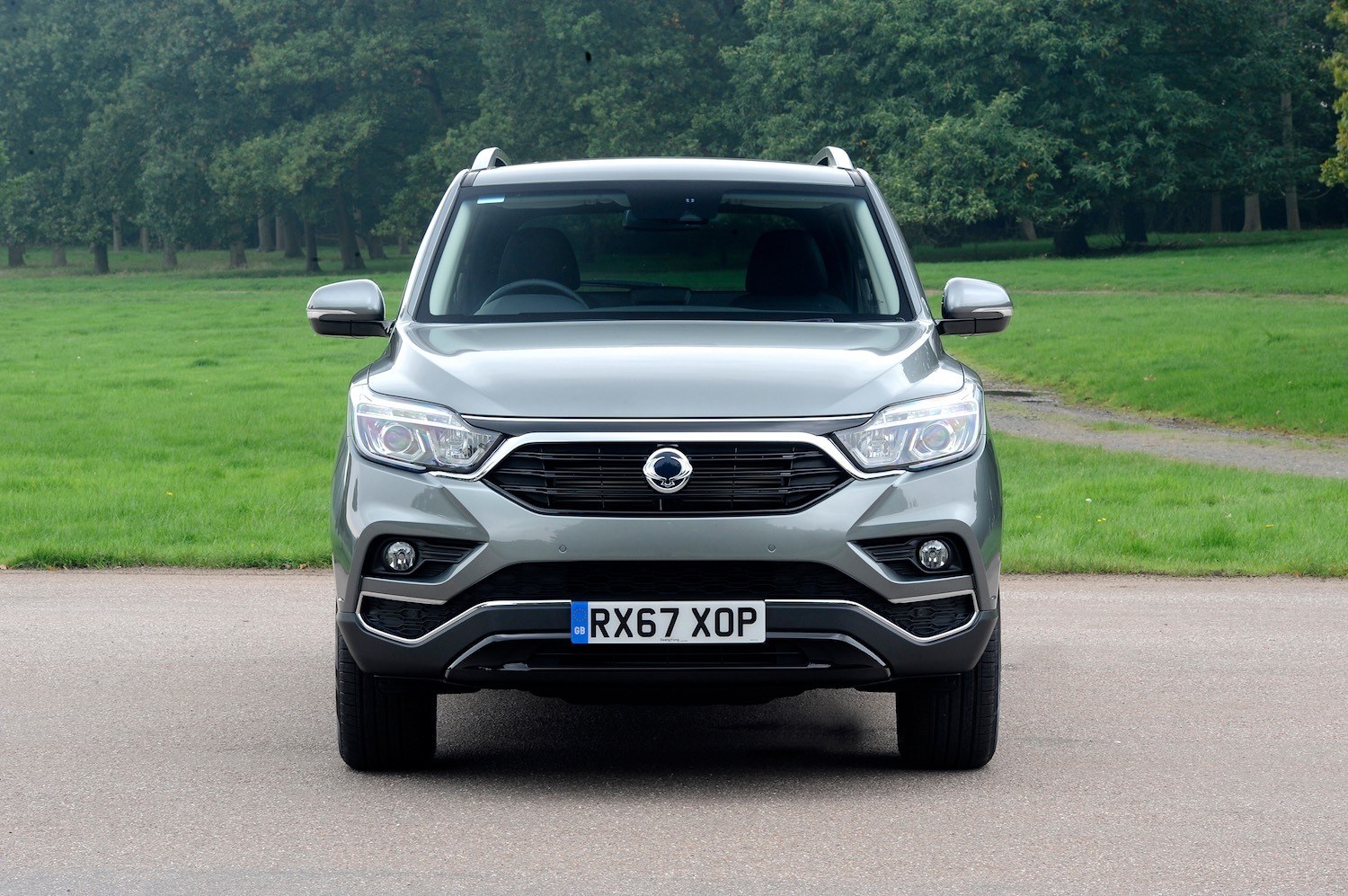 Tom Scanlan reviews the All-New SsangYong Rexton Ultimate 4×4 for Drive 6