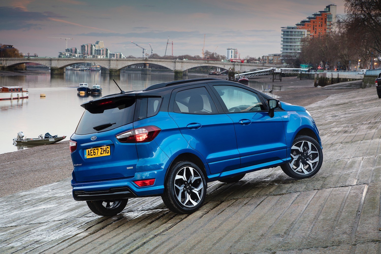 Tom Scanlan reviews the New Ford Ecosport for Drive 6