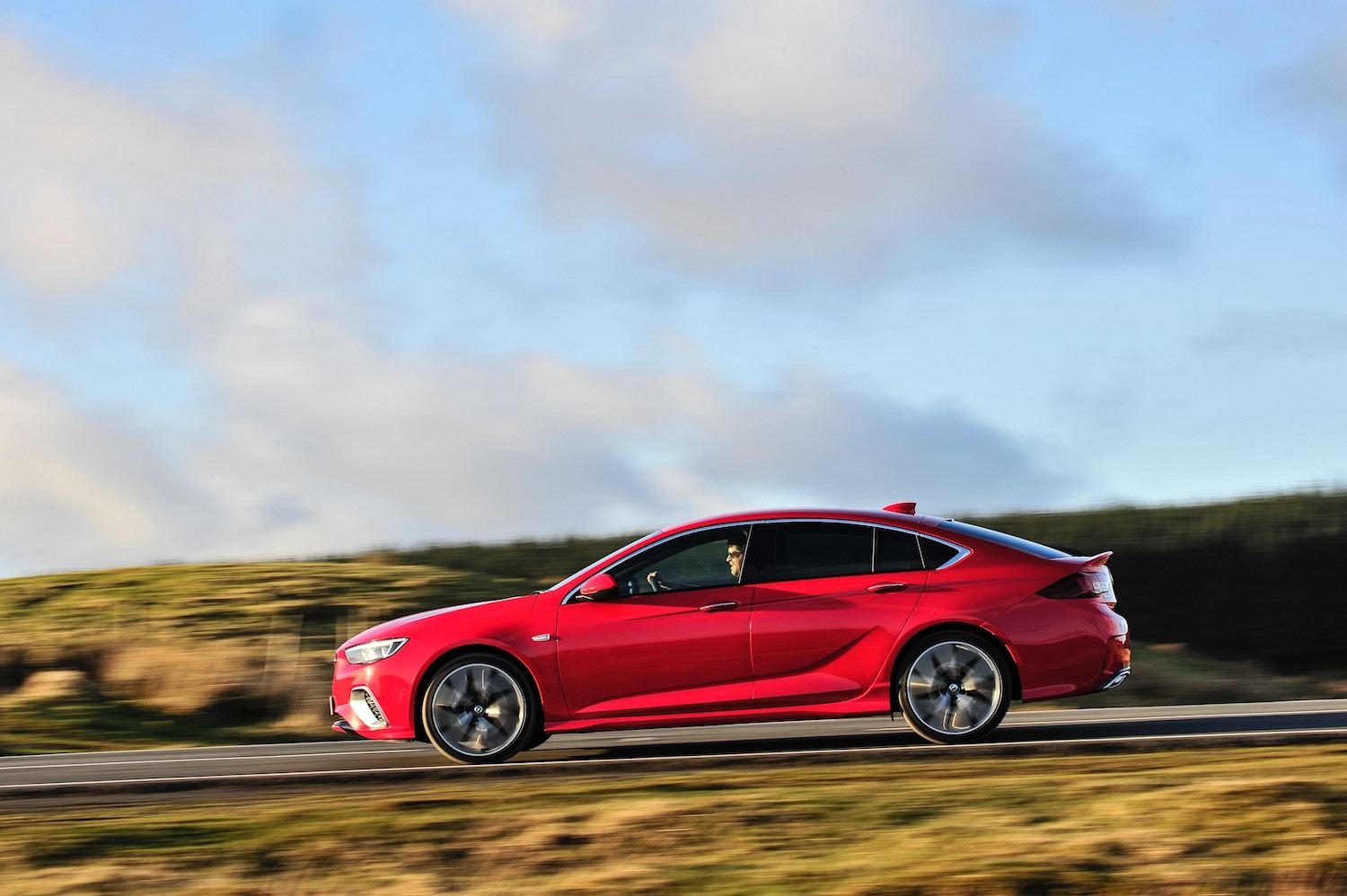 Tom Scanlan reviews the New Vauxhall Insignia GSi for Drive 10