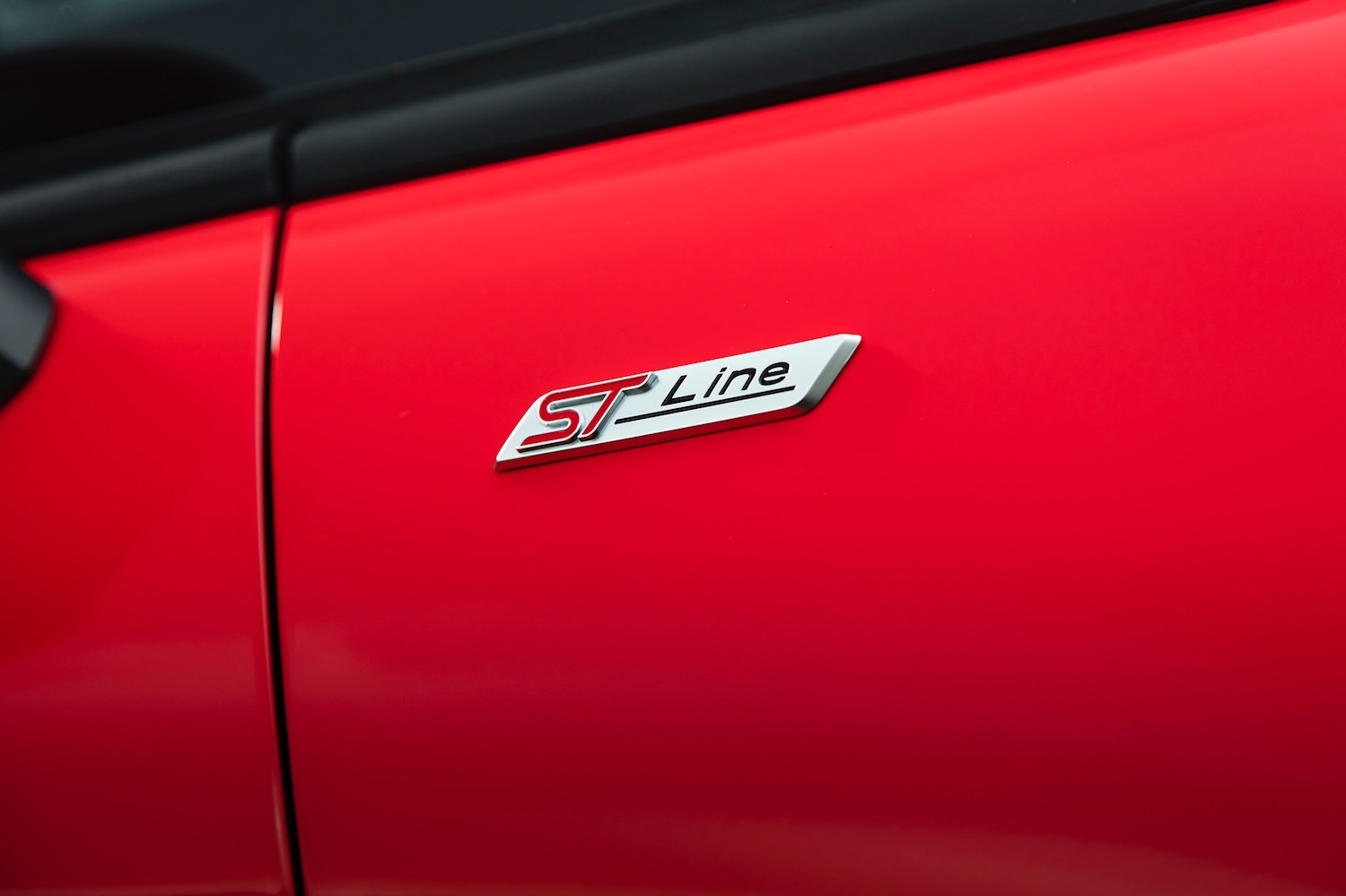 Neil Lyndon drives the All-New Ford Fiesta ST-Line 24