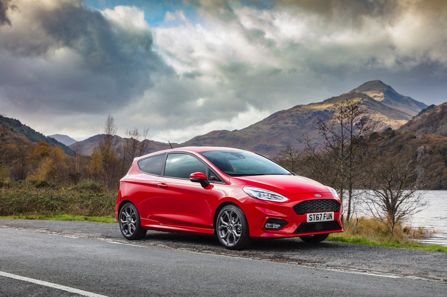 Neil Lyndon drives the All-New Ford Fiesta ST-Line 4