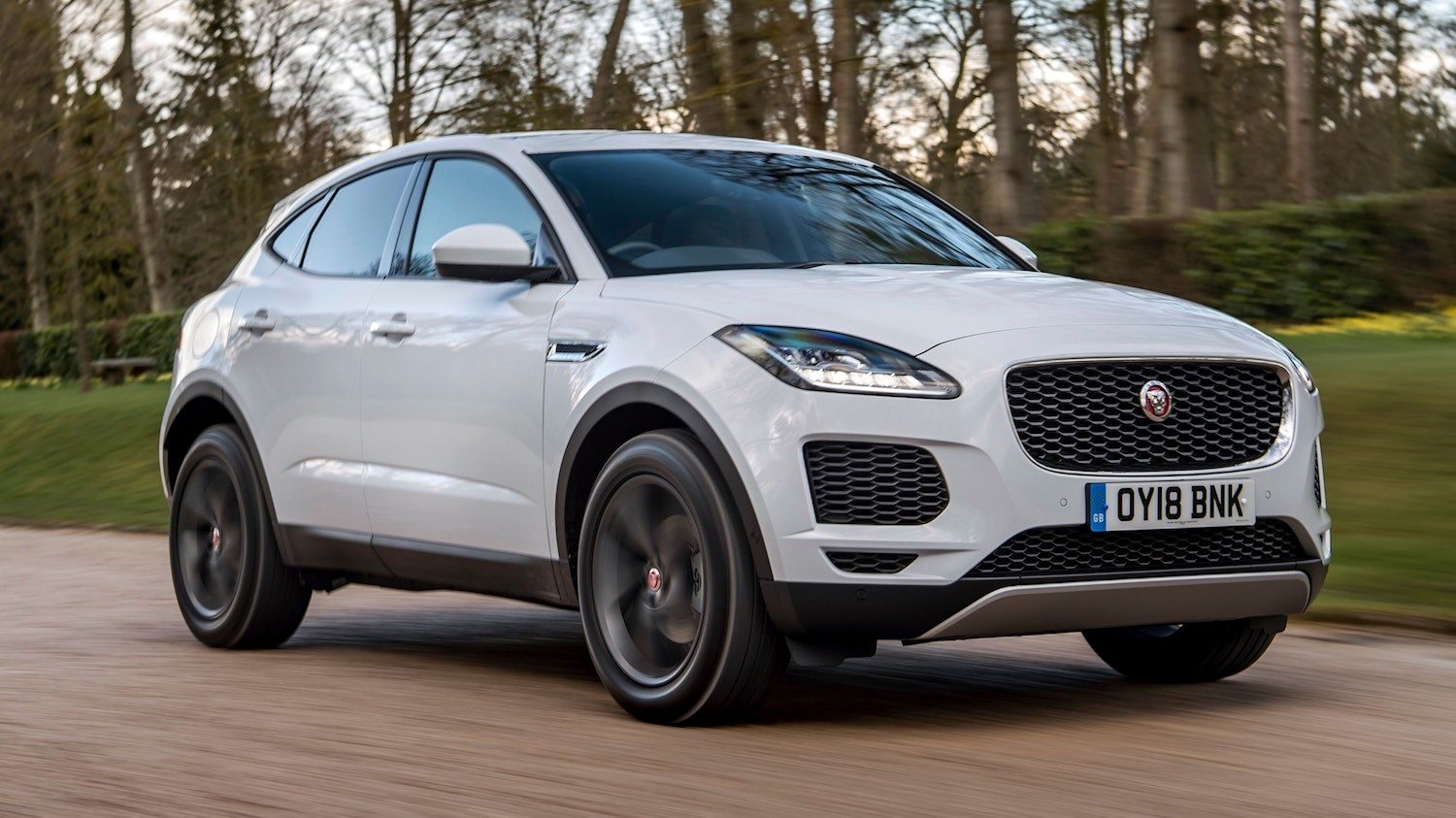 Tom Scanlan reviews the All New Jaguar E-Pace 150 9