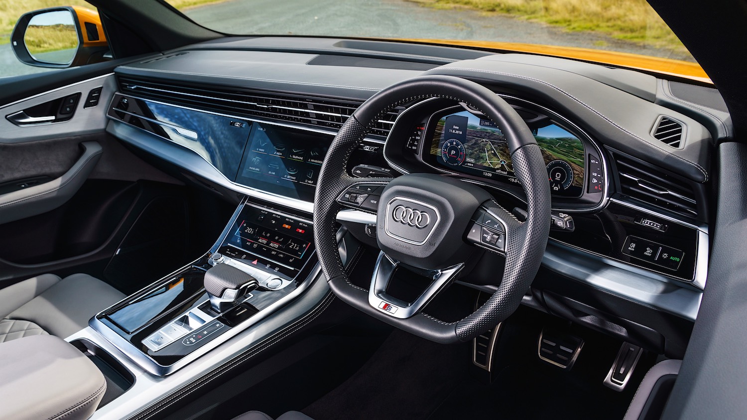 Maggie Barry reviews the All-New Audi Q8 Vorsprung edition for drive 5