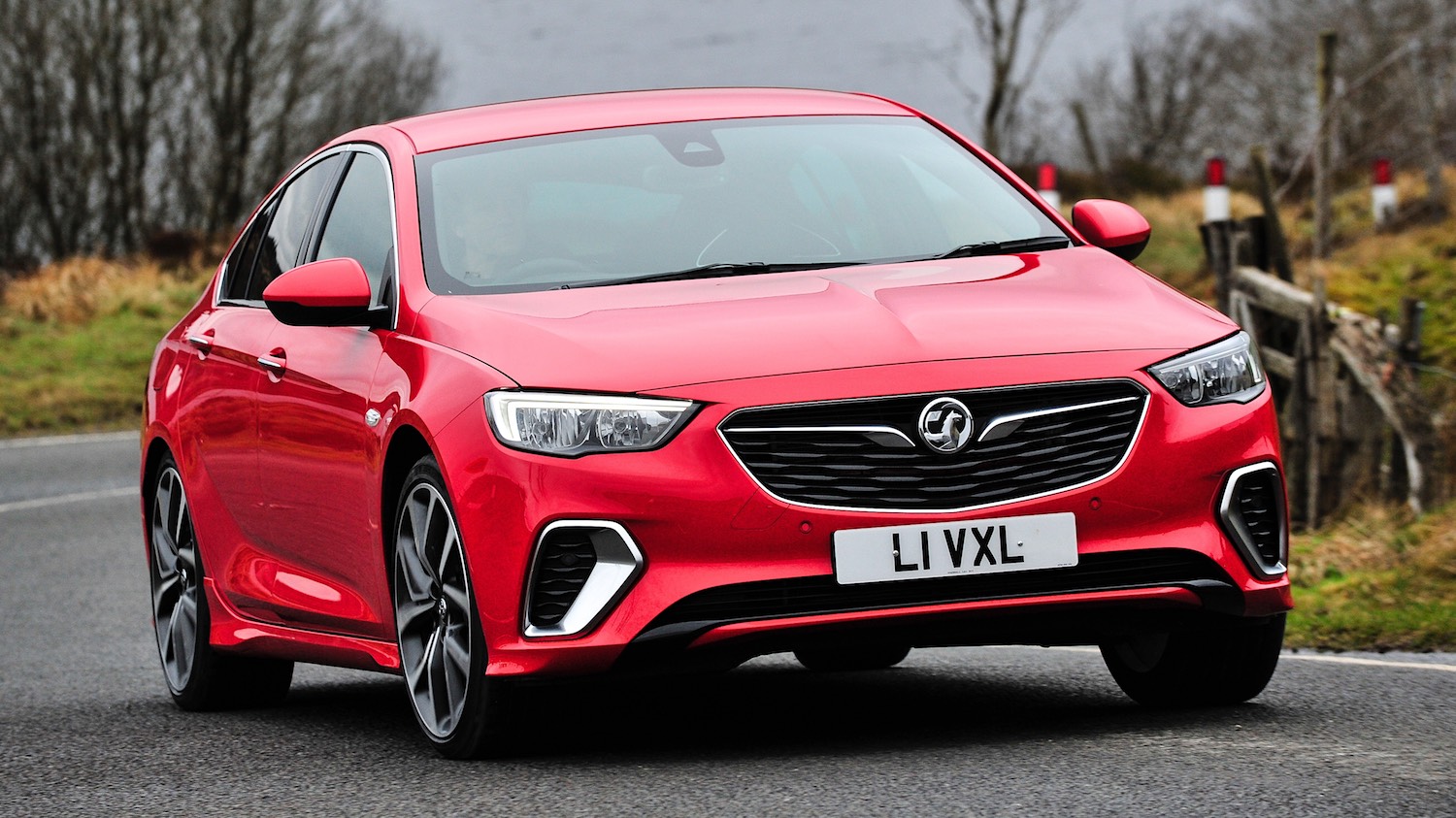 Tom Scanlan reviews the Vauxhall Insignia GSi Sportshatch for Drive 10