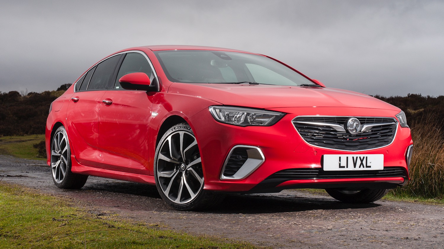 Tom Scanlan reviews the Vauxhall Insignia GSi Sportshatch for Drive 13