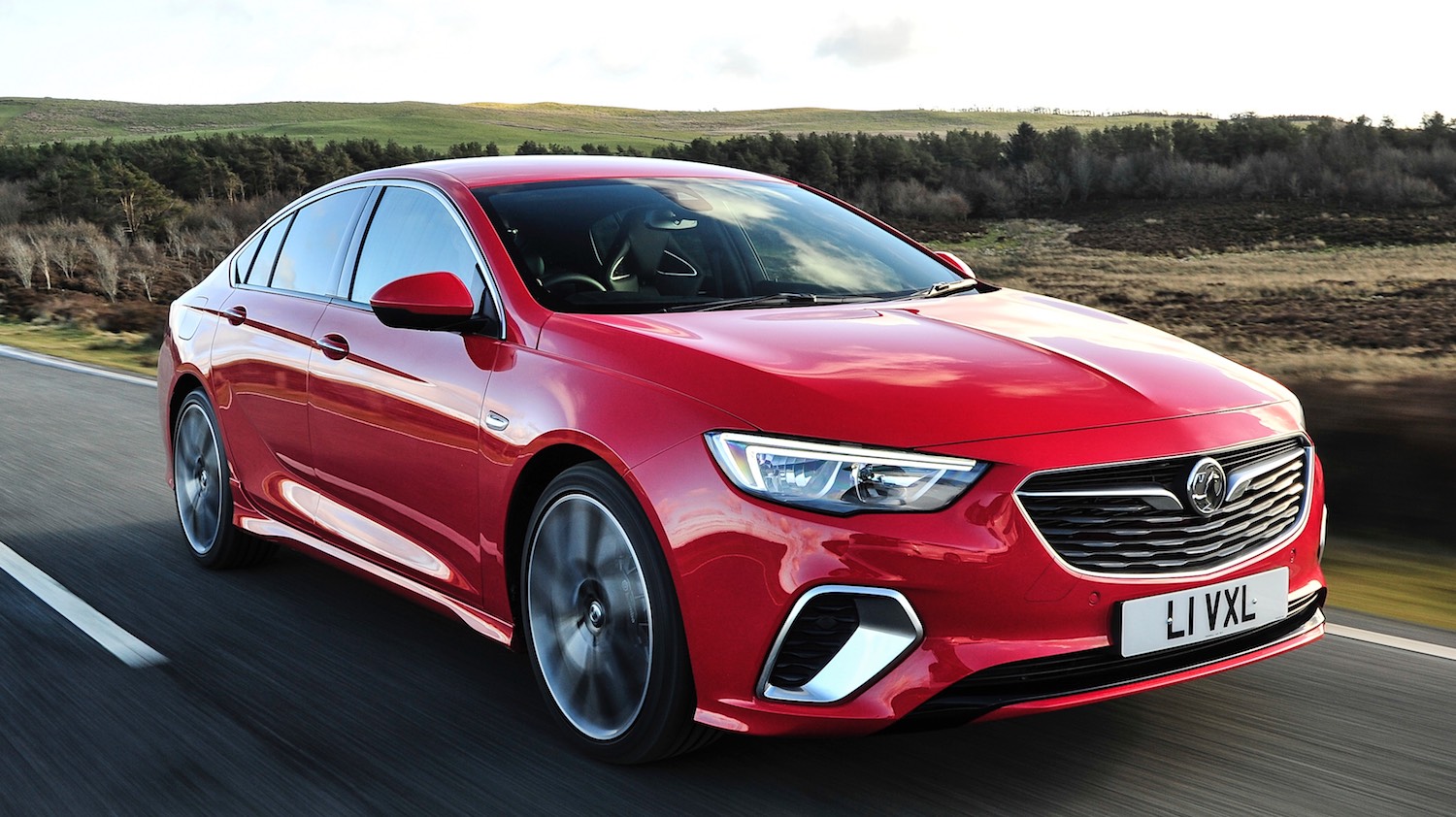 Tom Scanlan reviews the Vauxhall Insignia GSi Sportshatch for Drive 15